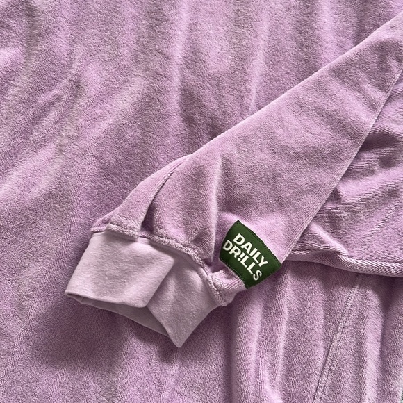 LIKE NEW DAILY DRILLS TERRY CLOTH SWEATSHIRT M/L - Picture 2 of 2